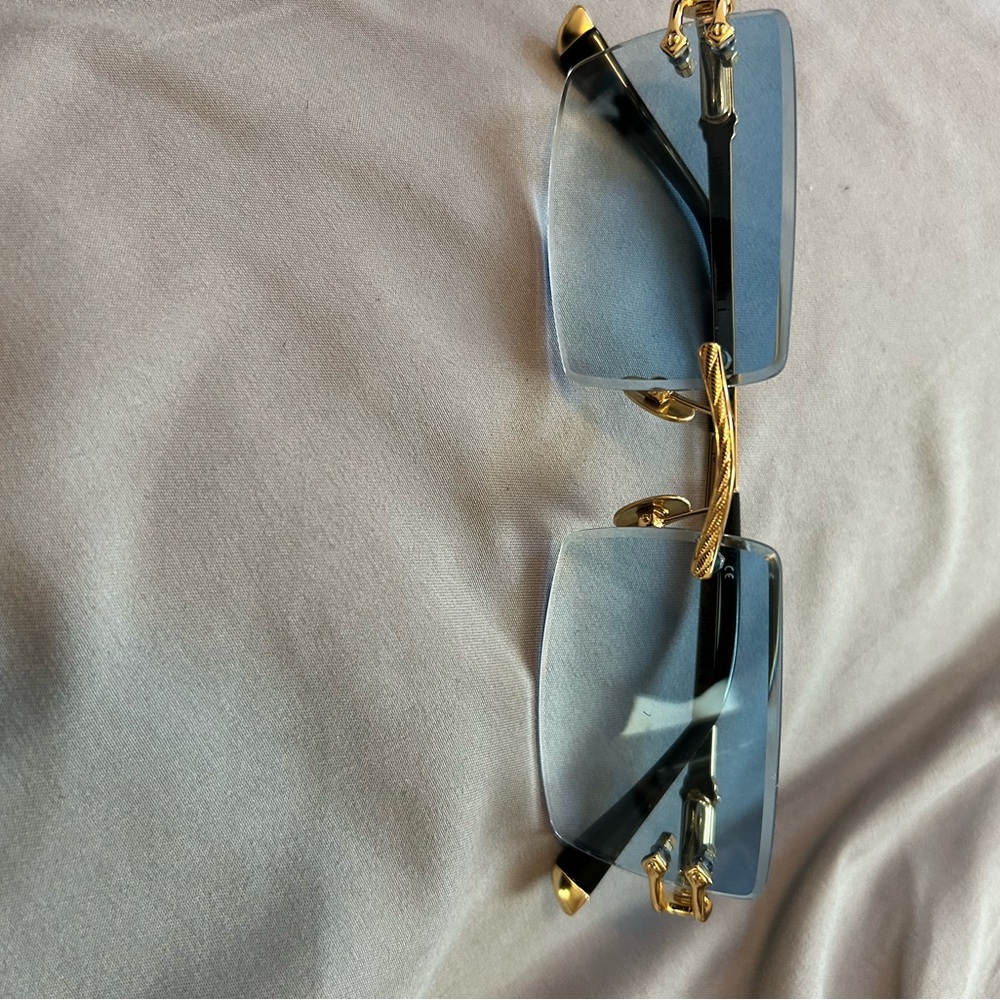 Designer Glasses - Picture 2 of 3